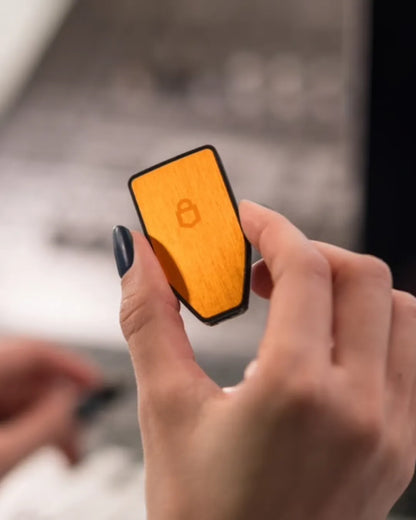 Trezor Safe 3 - Bitcoin Only แถมฟรีกระเป๋า Bitcast - Bitcast